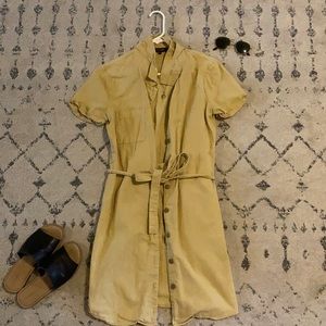 Mustard yellow sundress 🌼